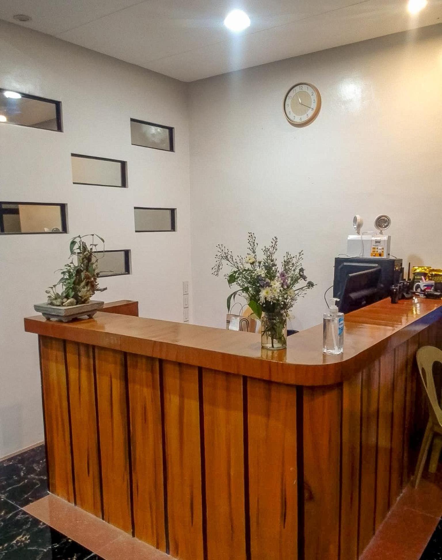 Majestique Hotel Albay Bicol Guinobatan Esterno foto